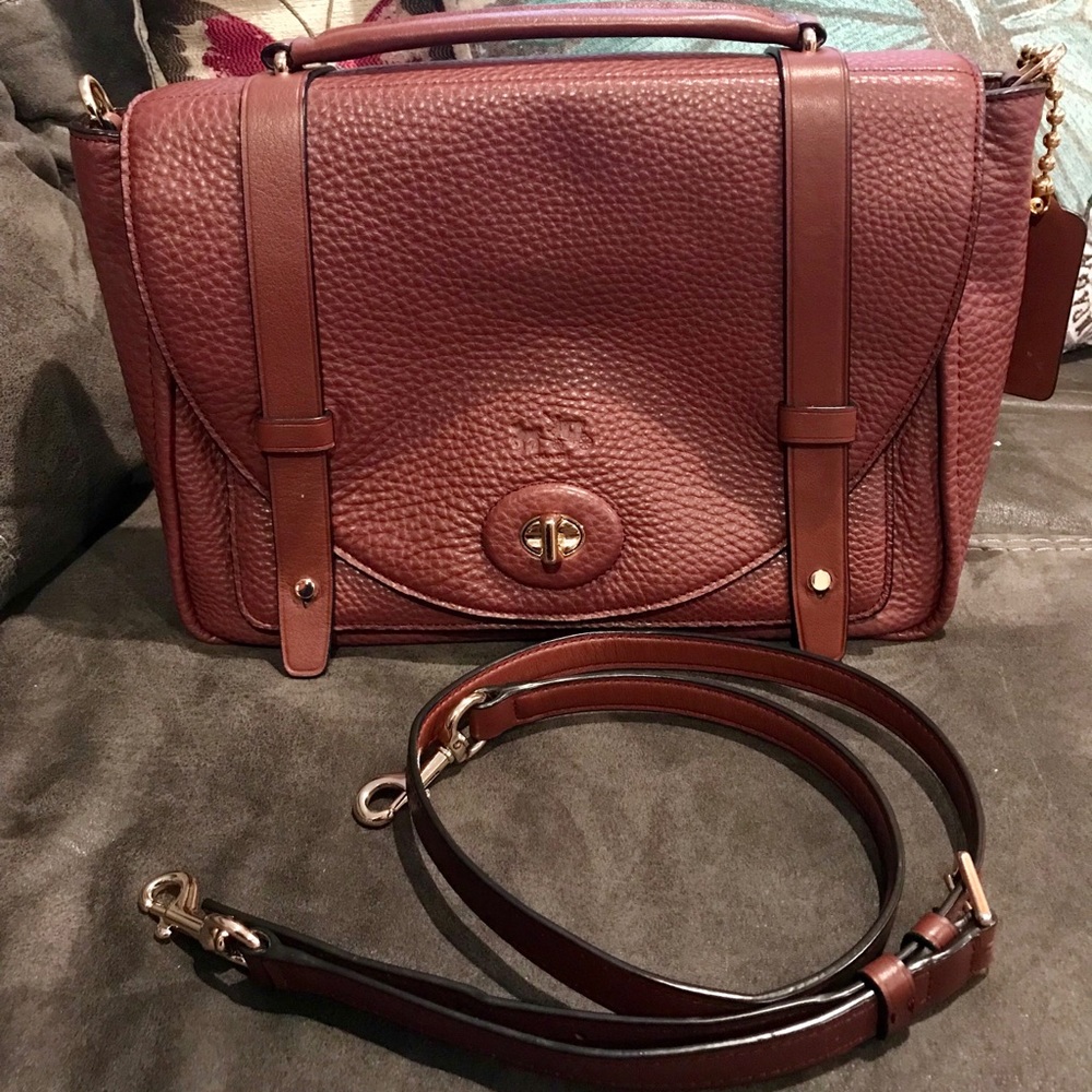 ‼️SOLD‼️COACH Bleecker Messenger